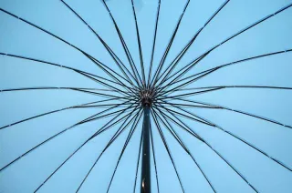 Блакитна механічна жіноча парасолька Monsoon